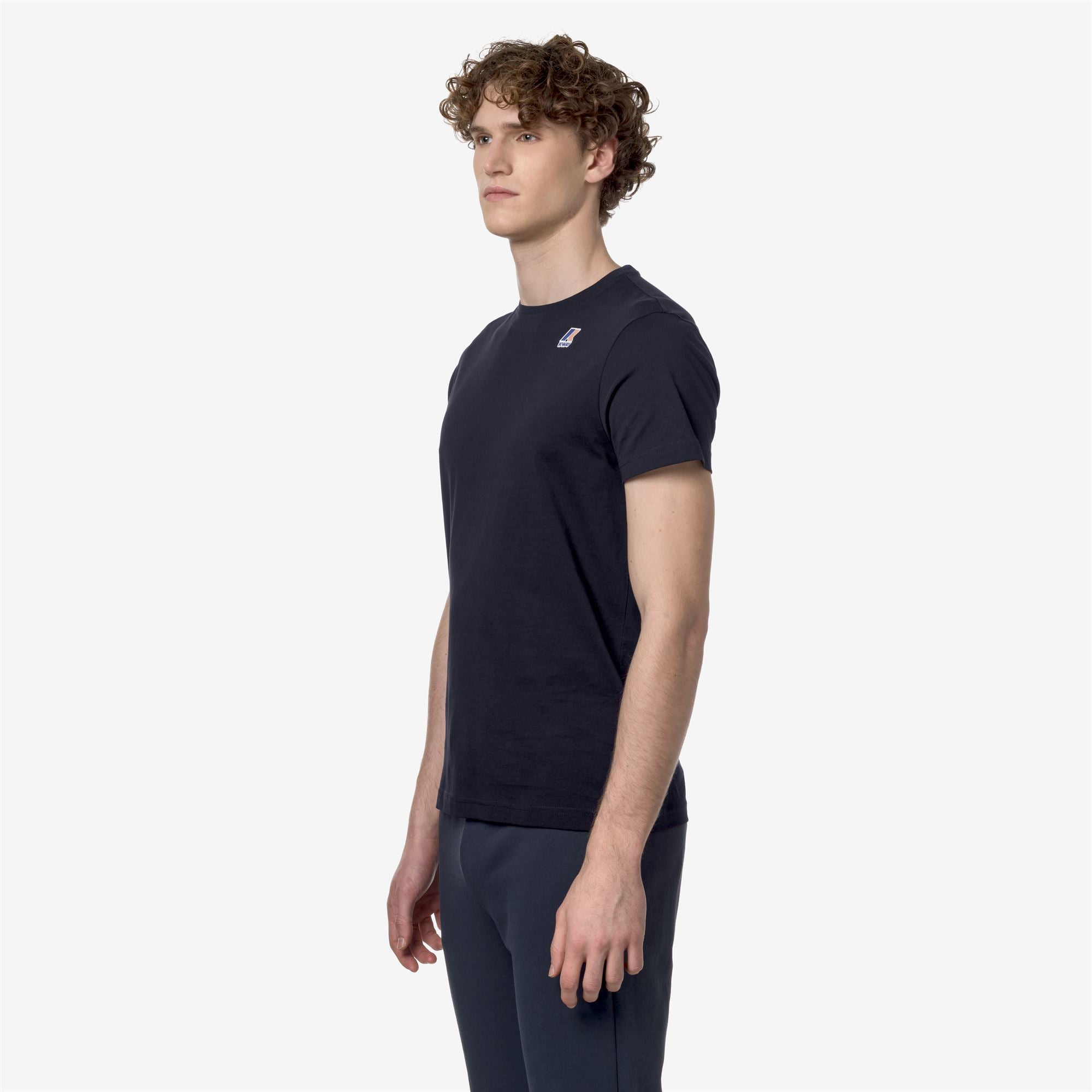 T-Shirts & Top_UNISEX_LE VRAI EDOUARD_T-Shirt_Blue Depth - Commercial 5