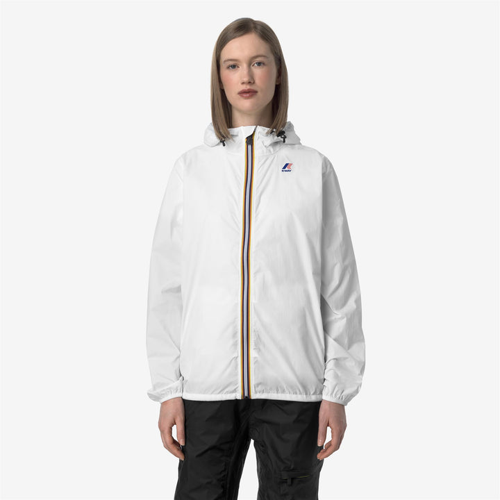 Jackets_UNISEX_LE VRAI 4.0 CLAUDE_Mid_White - DressedBack