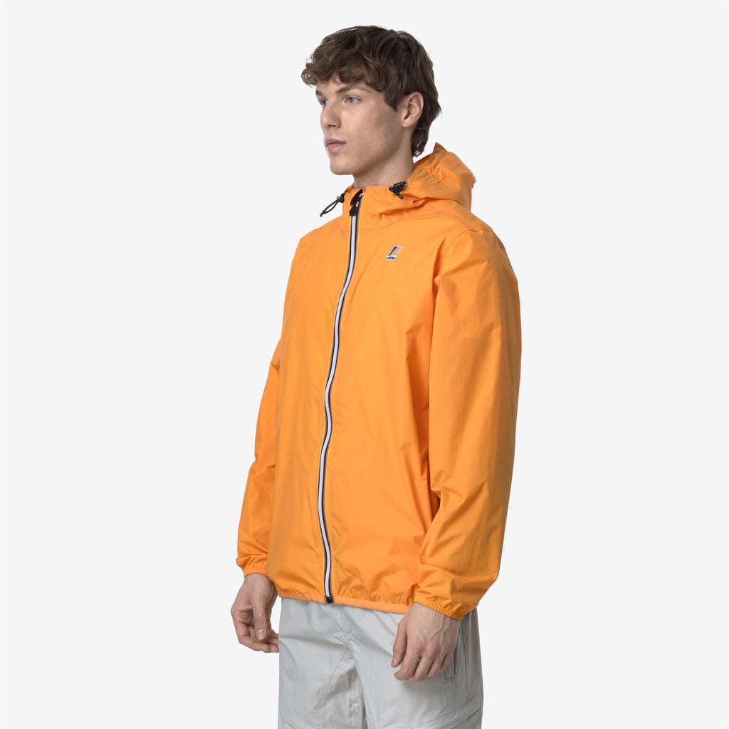 Jackets_UNISEX_LE VRAI 4.0 CLAUDE_Mid_Orange - Commercial 3