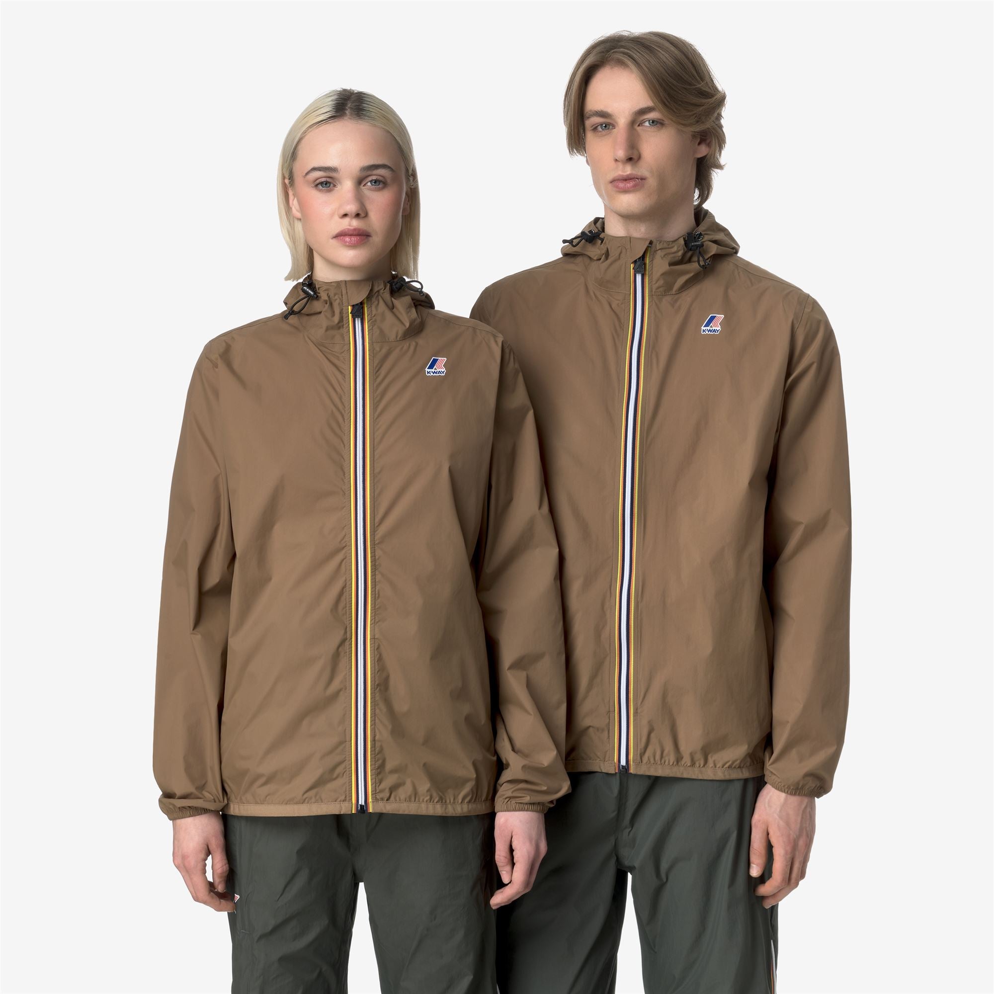 Jackets_UNISEX_LE VRAI 4.0 CLAUDE_Mid_Brown Corda - Commercial 1