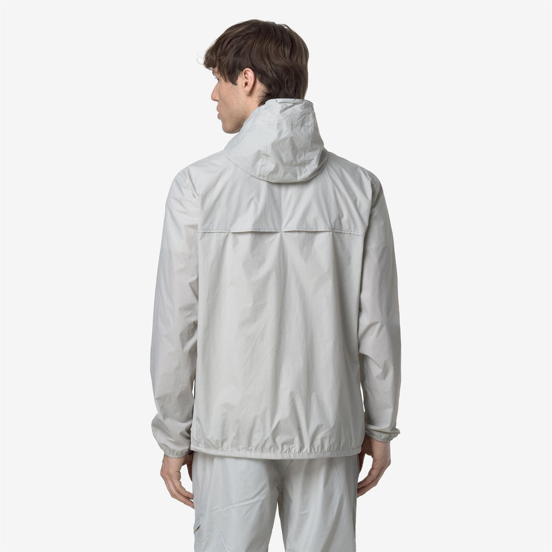 Jackets_UNISEX_LE VRAI 4.0 CLAUDE_Mid_BEIGE LT - DressedFrontDouble