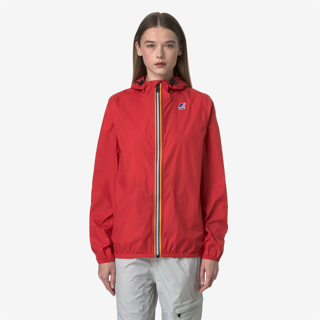 Jackets_UNISEX_LE VRAI 4.0 CLAUDE_Mid_Red - Commercial 2