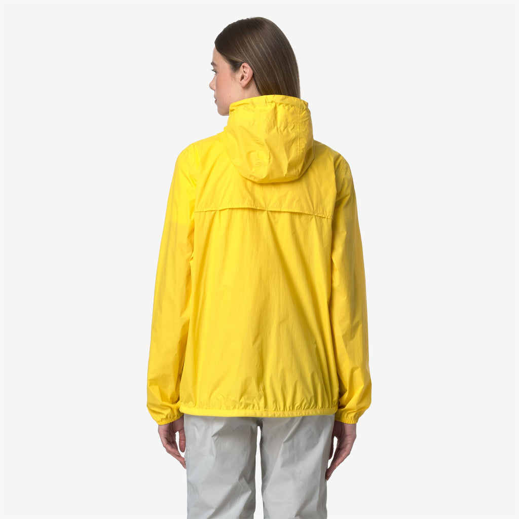 Jackets_UNISEX_LE VRAI 4.0 CLAUDE_Mid_Yellow Dk - Commercial 5