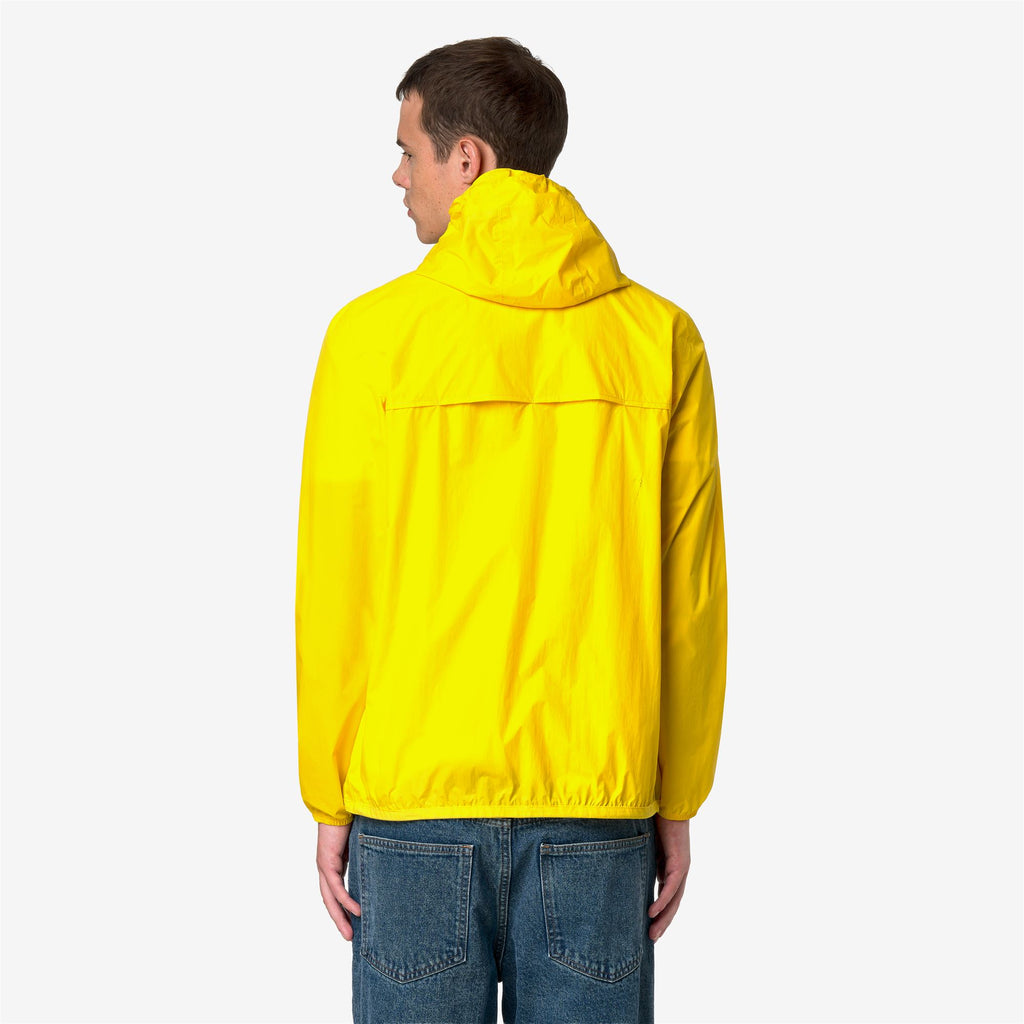 Jackets_UNISEX_LE VRAI 4.0 CLAUDE_Mid_Yellow Dk - Commercial 5