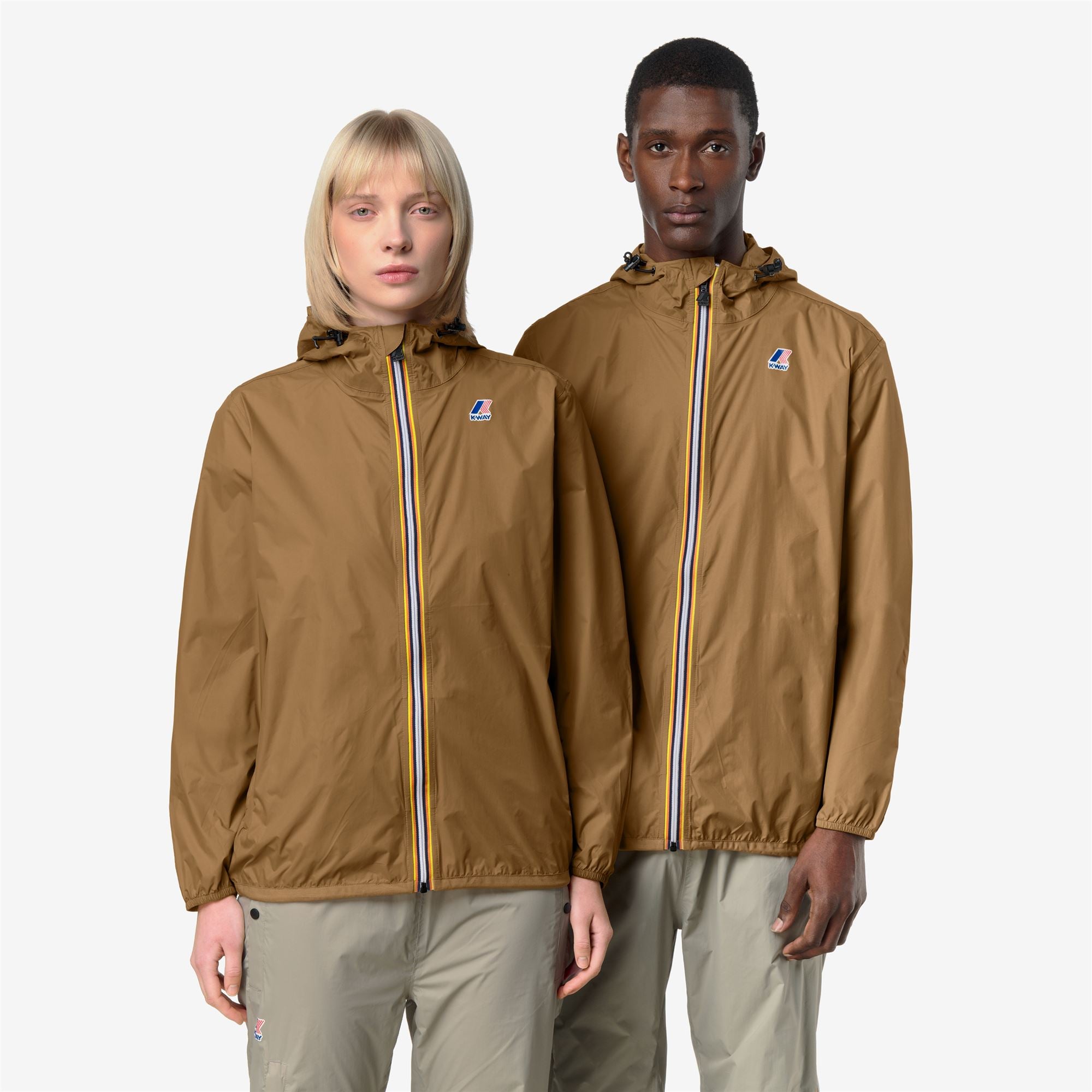 Jackets_UNISEX_LE VRAI 4.0 CLAUDE_Mid_Brown Bistre - Commercial 1