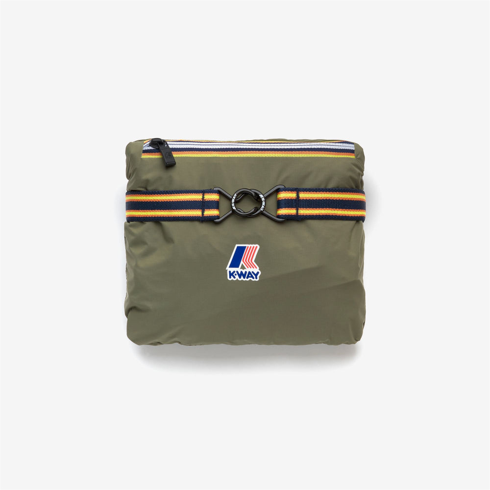 Jackets_UNISEX_LE VRAI 4.0 CLAUDE_Mid_Green Lichen - DressedFront