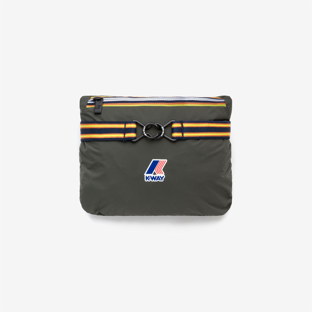 Jackets_UNISEX_LE VRAI 4.0 CLAUDE_Mid_GREEN BLACKISH - DressedFront