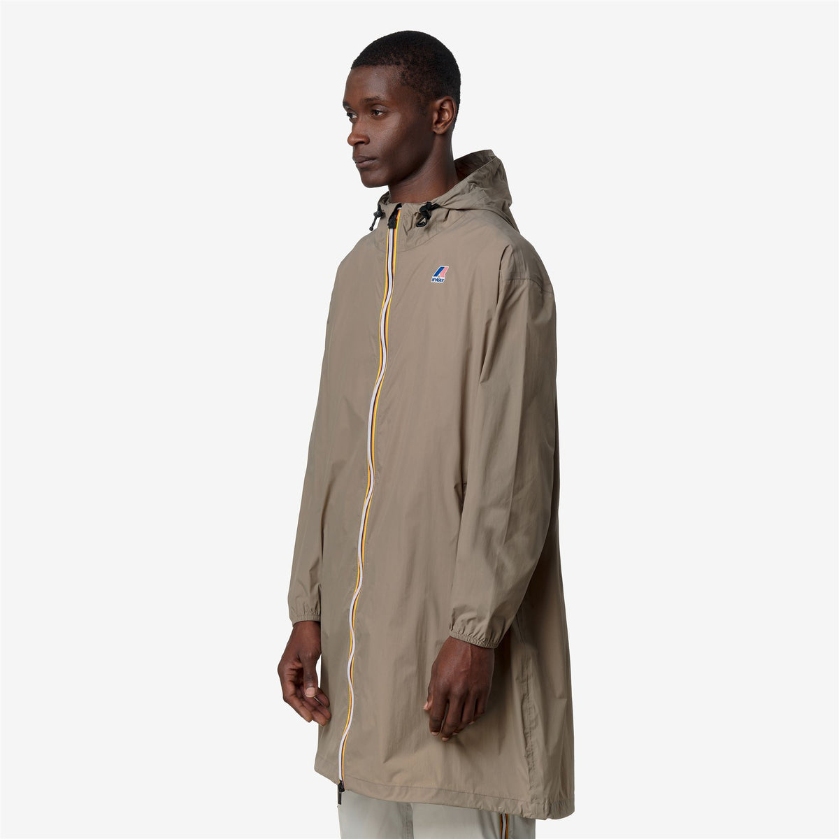 Jackets_UNISEX_LE VRAI 4.0 EIFFEL EAST_Long_Beige Taupe - Commercial 5