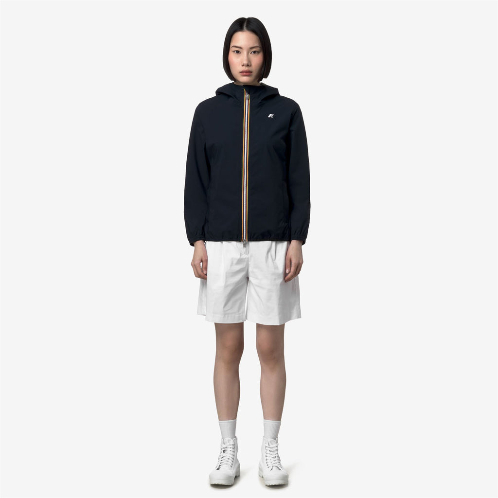 Jackets_Woman_LIL 2.0 STRETCH DOT_Short_Blue Depth - Commercial 4