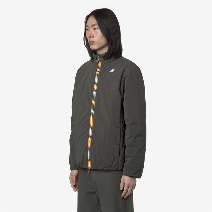 Jackets_MAN_VALENTINE PLAIN WARM_Short_GREEN BLACKISH - Detail
