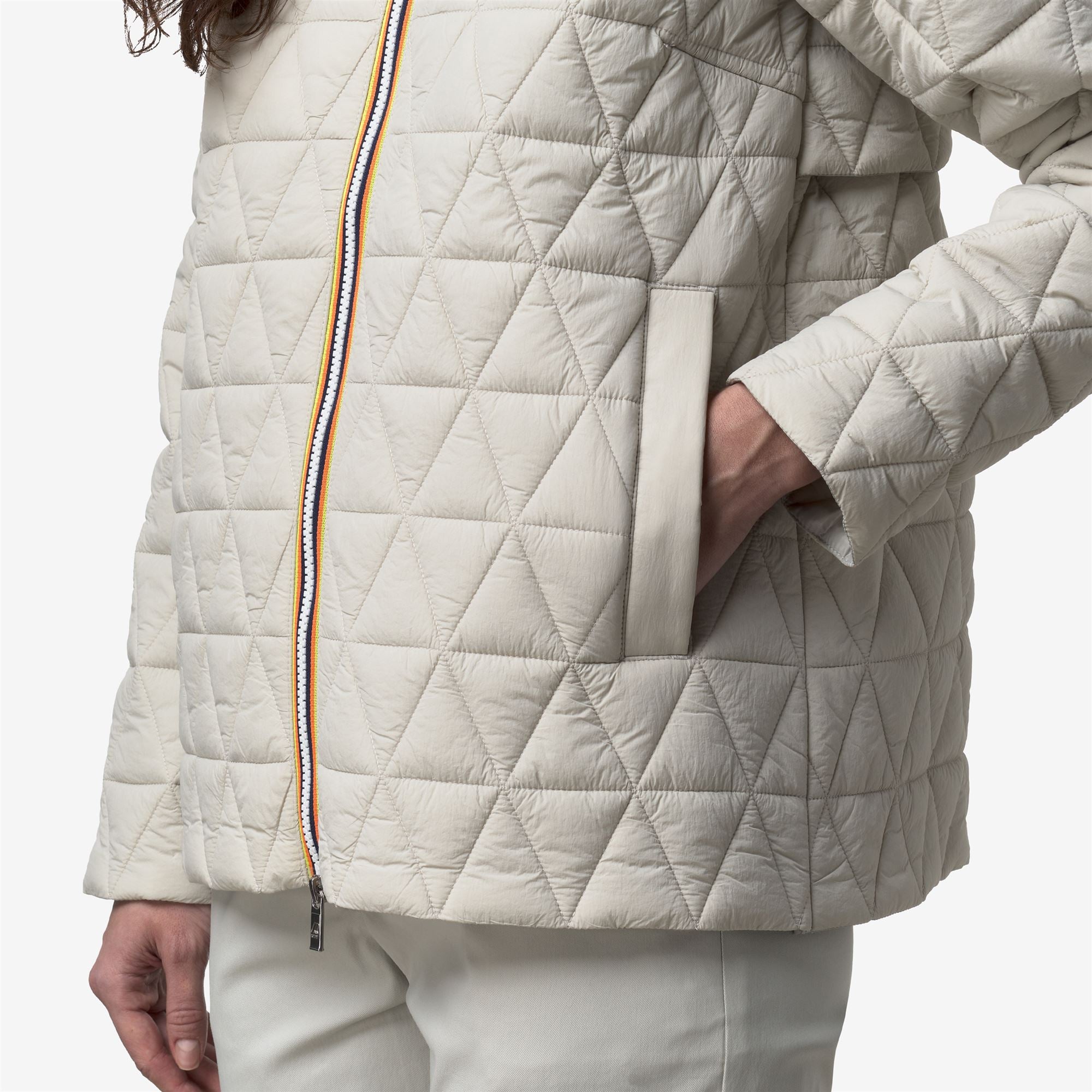 Jackets_Woman_MADLAINE DIAMOND QUILTED WARM_Short_BEIGE LT - Commercial 7