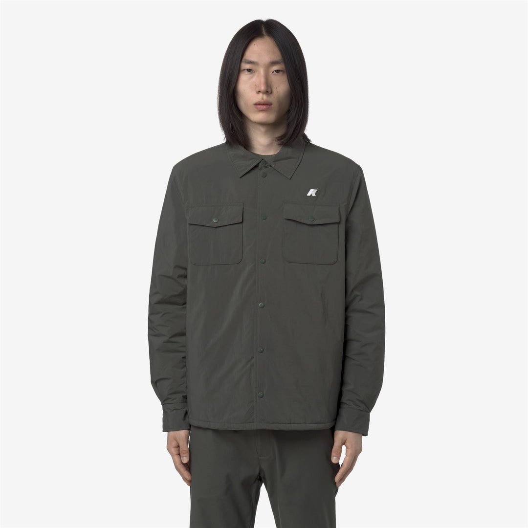 Jackets_MAN_UMBERT PLAIN WARM_Short_GREEN BLACKISH - DressedBack