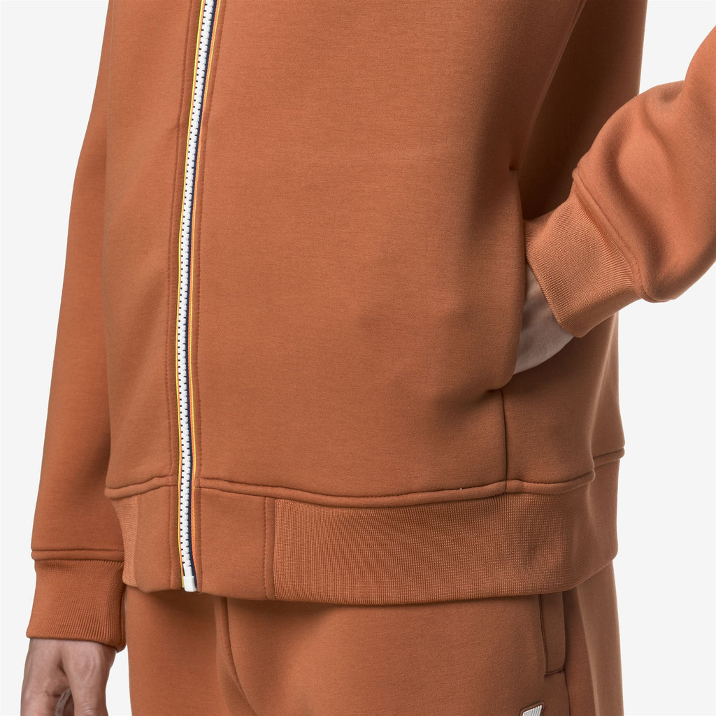 Fleece_MAN_RAINER SPACER_Jacket_Orange Adobe - Commercial 7