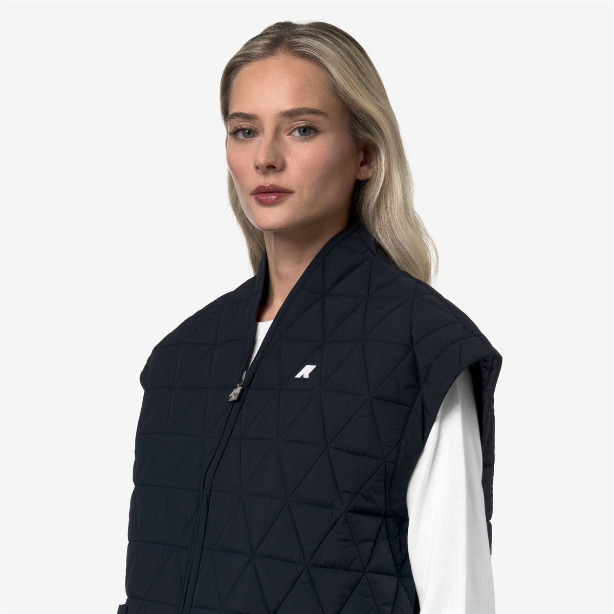 Jackets_WOMAN_SALOIRE DIAMOND QUILTED WARM AF_Short_Blue Depth - Commercial 7