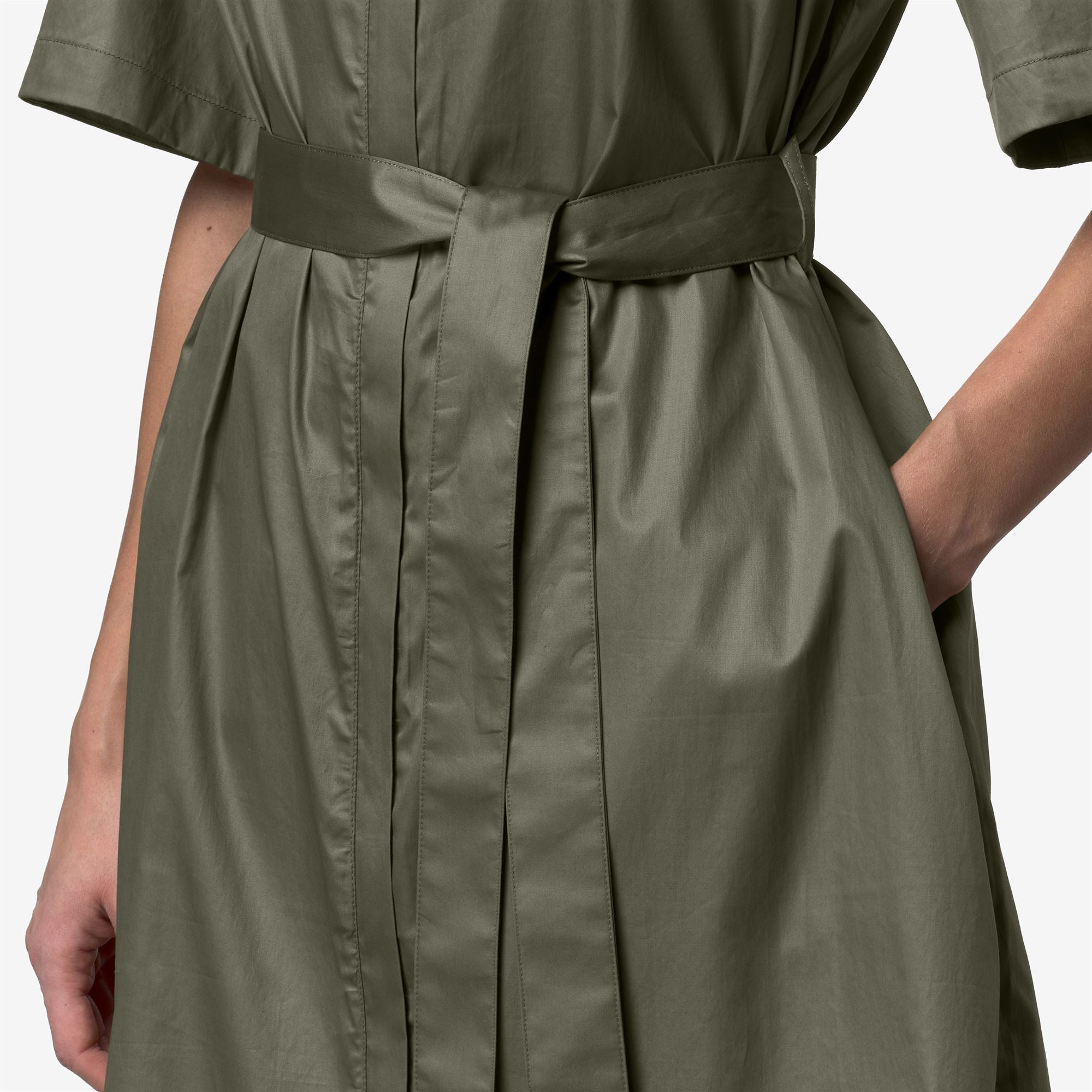 Dresses_Woman_NOUAILLE SHINY COTTON_Short_Green Lichen - Commercial 7