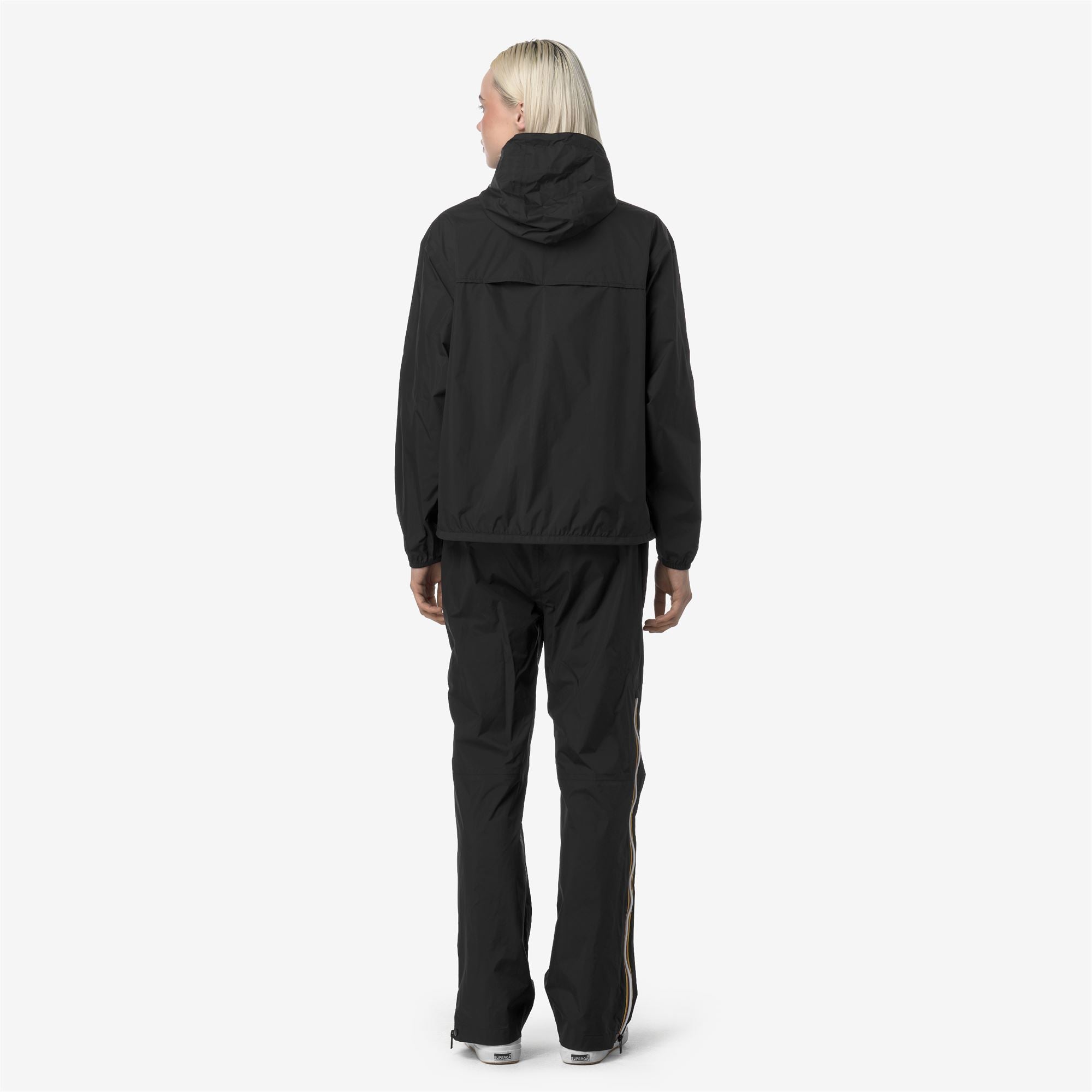 Pants_UNISEX_LE VRAI 4.0 ETHAN_Sport Trousers_Black Pure - Commercial 5