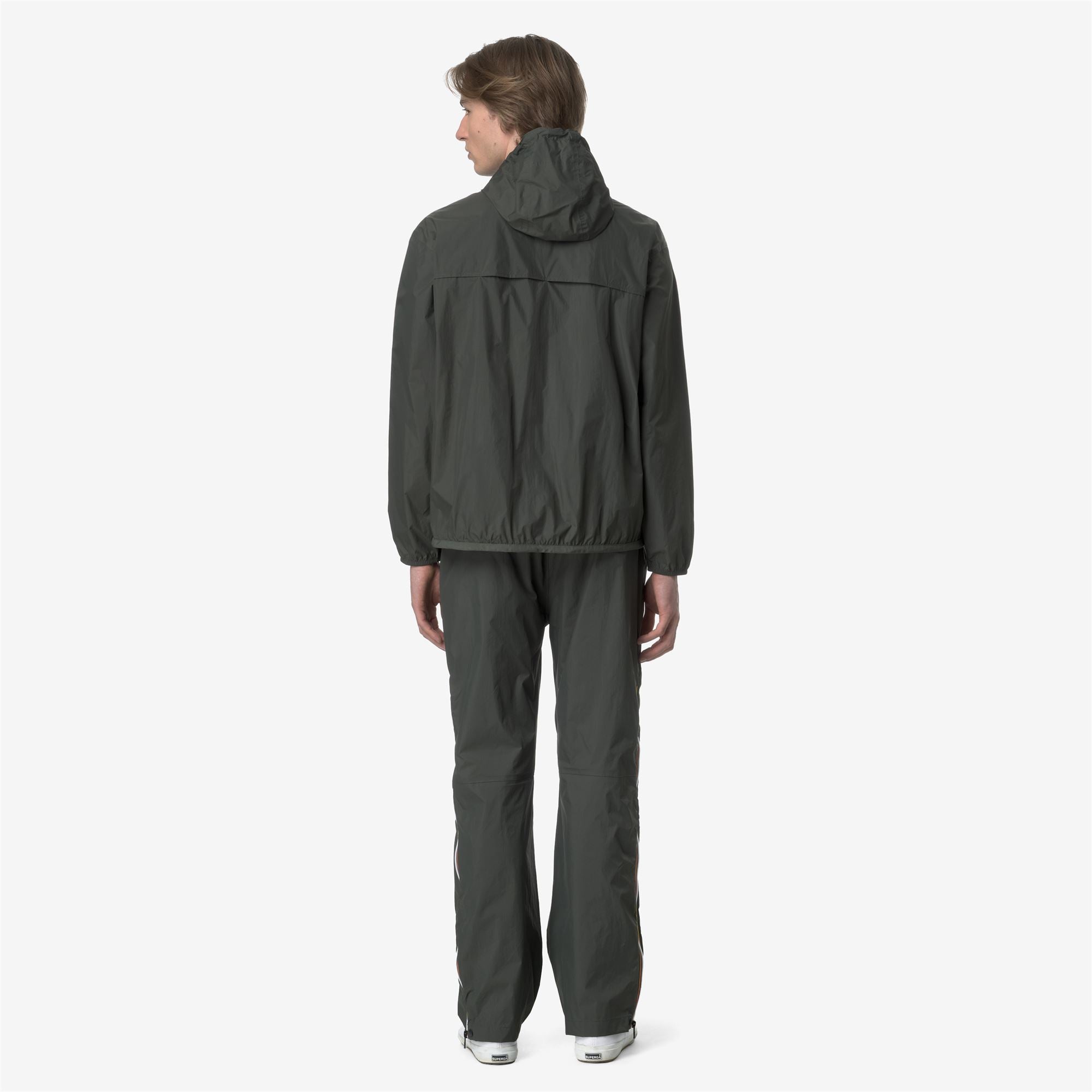 Pants_UNISEX_LE VRAI 4.0 ETHAN_Sport Trousers_GREEN BLACKISH - Commercial 5