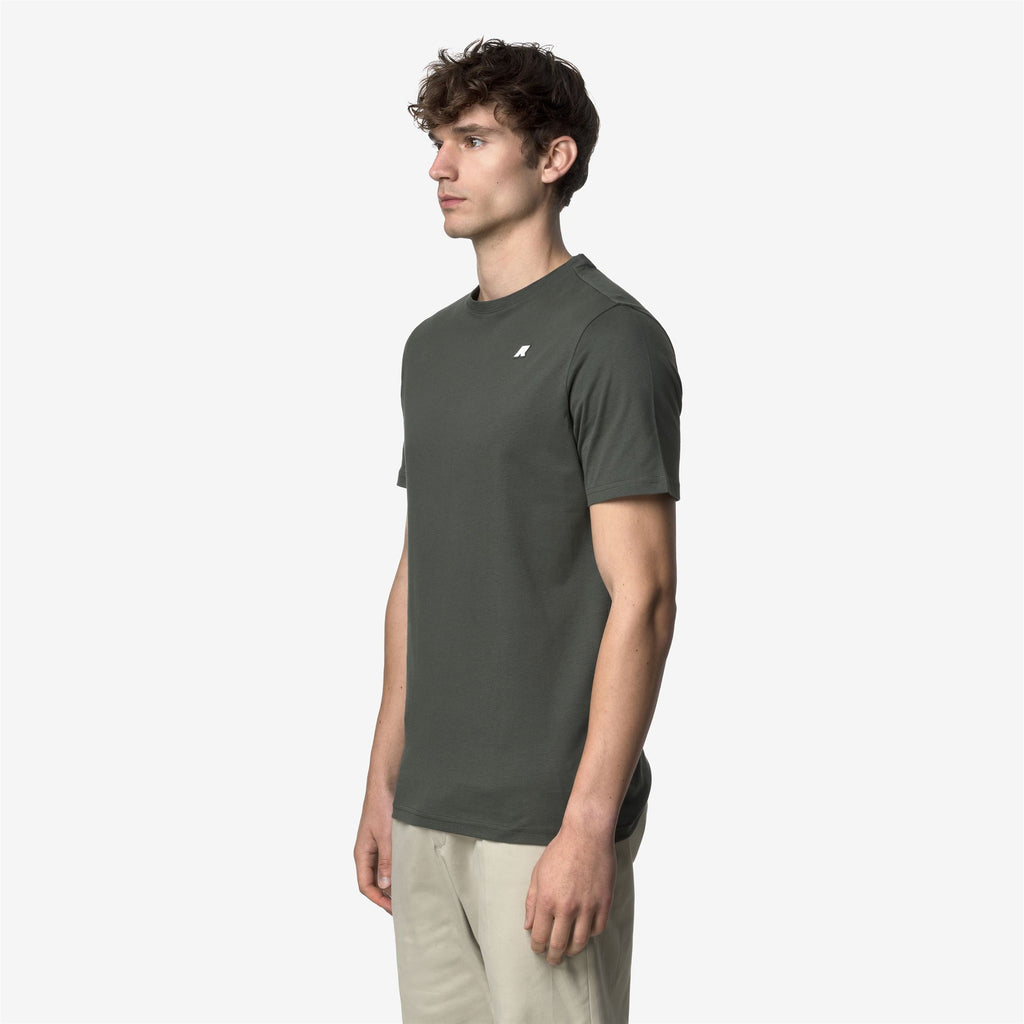 T-Shirts & Top_MAN_ODOM JERSEY PEACH_T-Shirt_GREEN BLACKISH - Commercial 5