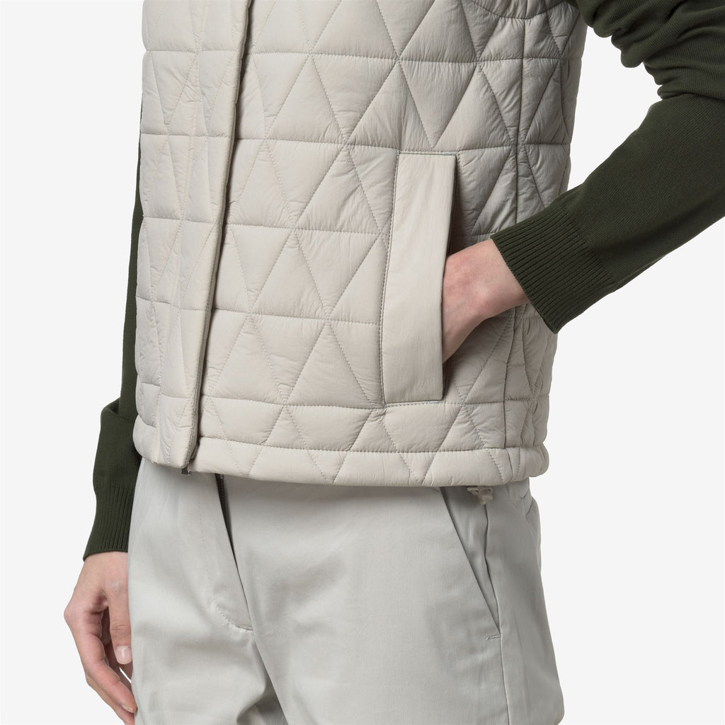 Jackets_Woman_SATINE DIAMOND QUILTED WARM_Vest_BEIGE LT - Commercial 7