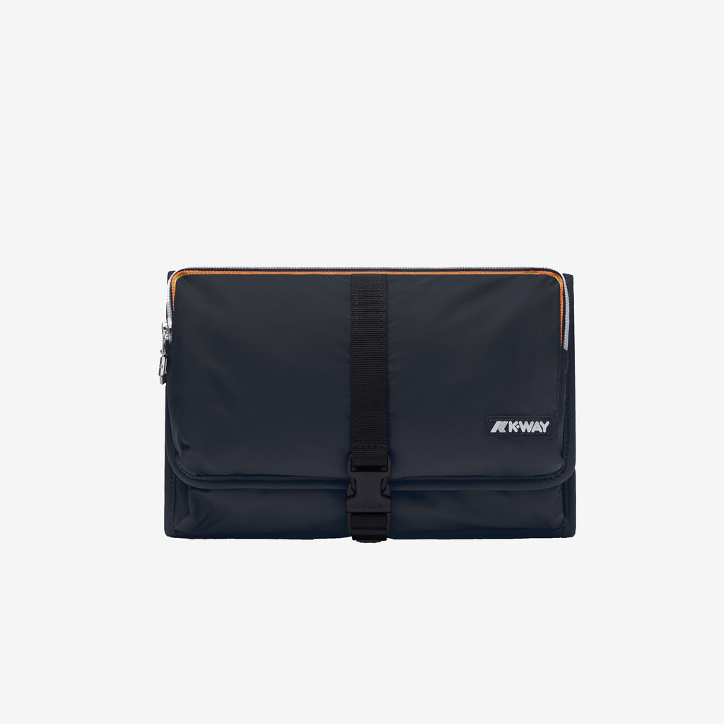 Small Accessories_UNISEX_REVILLE_Beauty Case_Blue Depth - Commercial 1