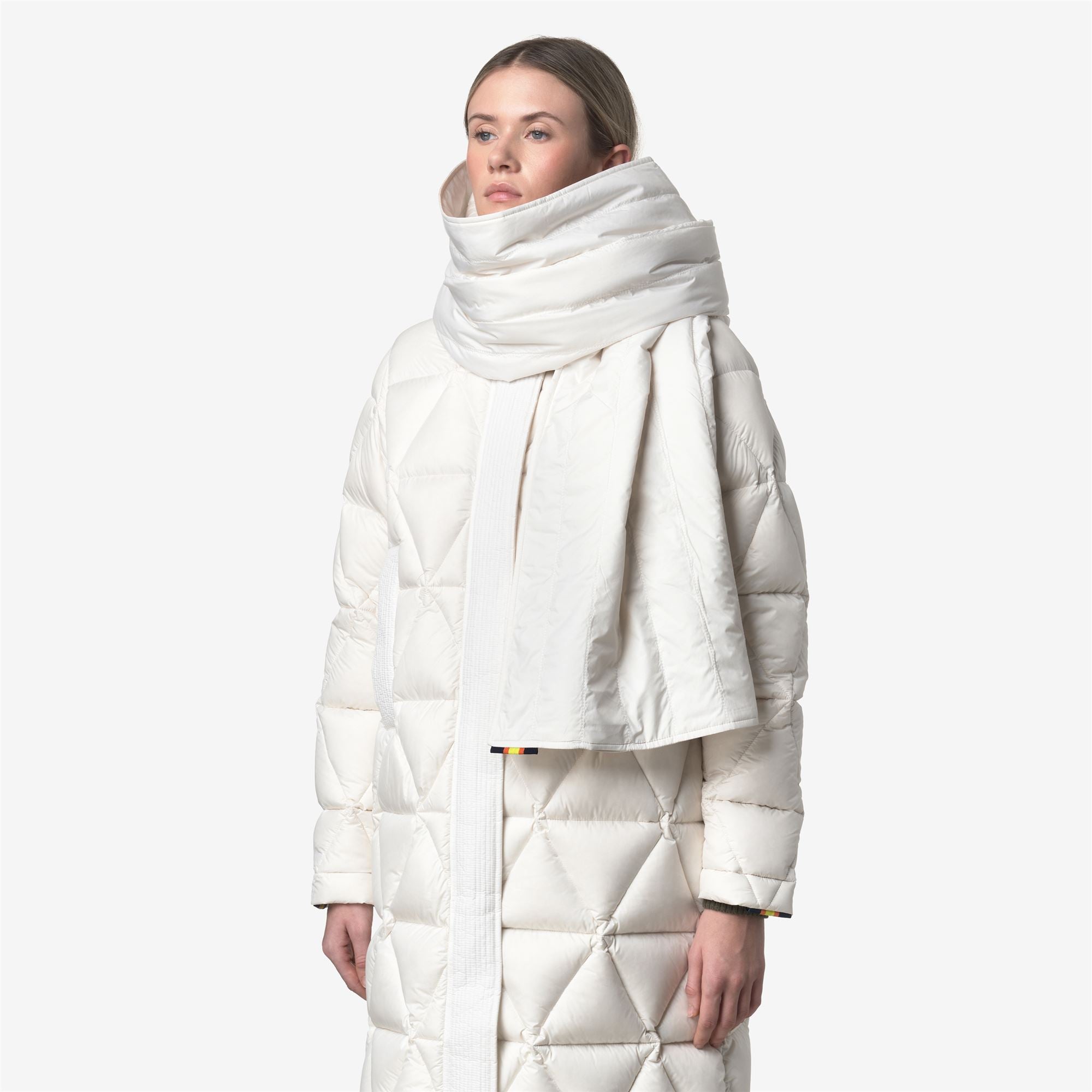 Scarves_WOMAN_POLINE WARM_Scarf_White Gardenia Combo - White Gardenia - Commercial 4