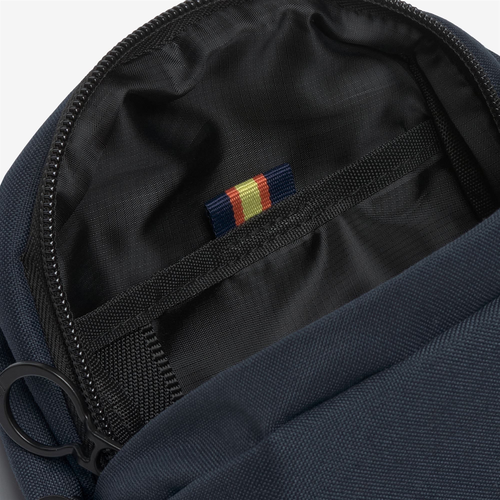 Bags_UNISEX_EILIN_Shoulder Bag_Blue Depth - Commercial 3