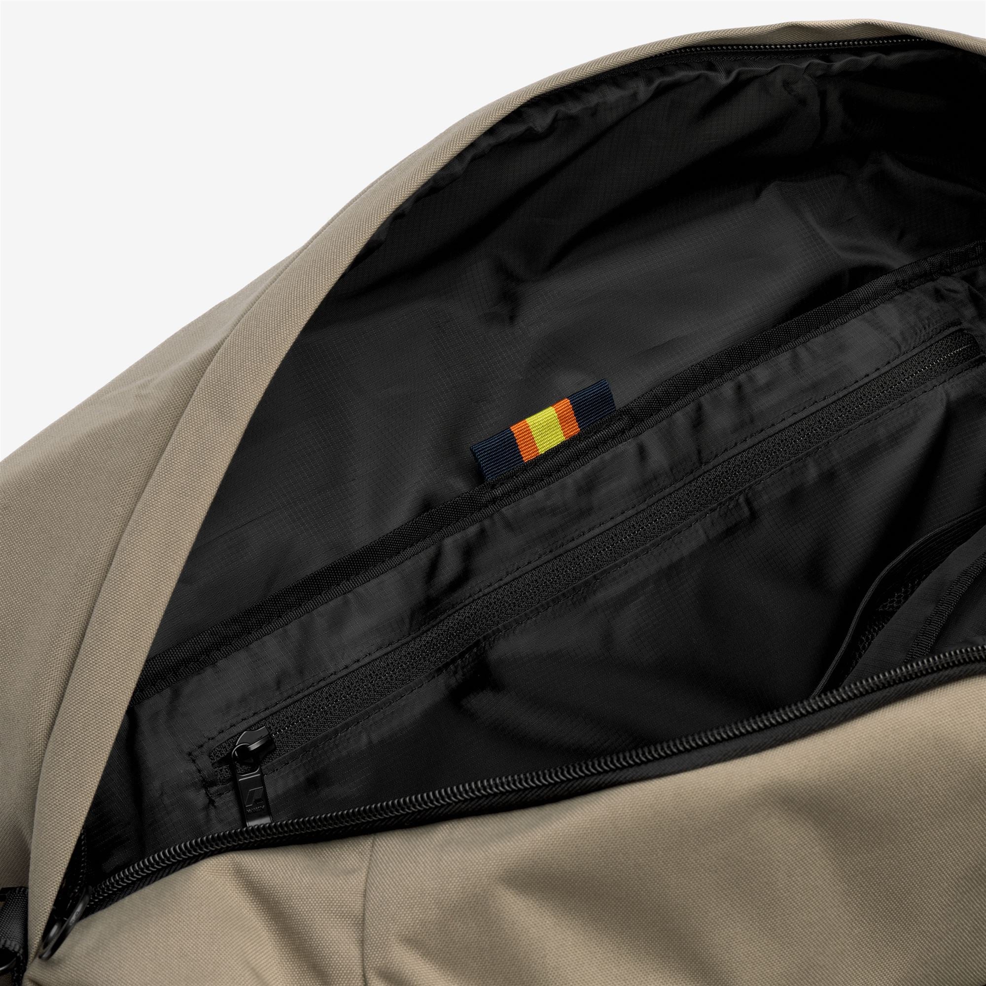 Bags_Unisex_SIRIUS_Duffle_Grey Tortora - Commercial 3