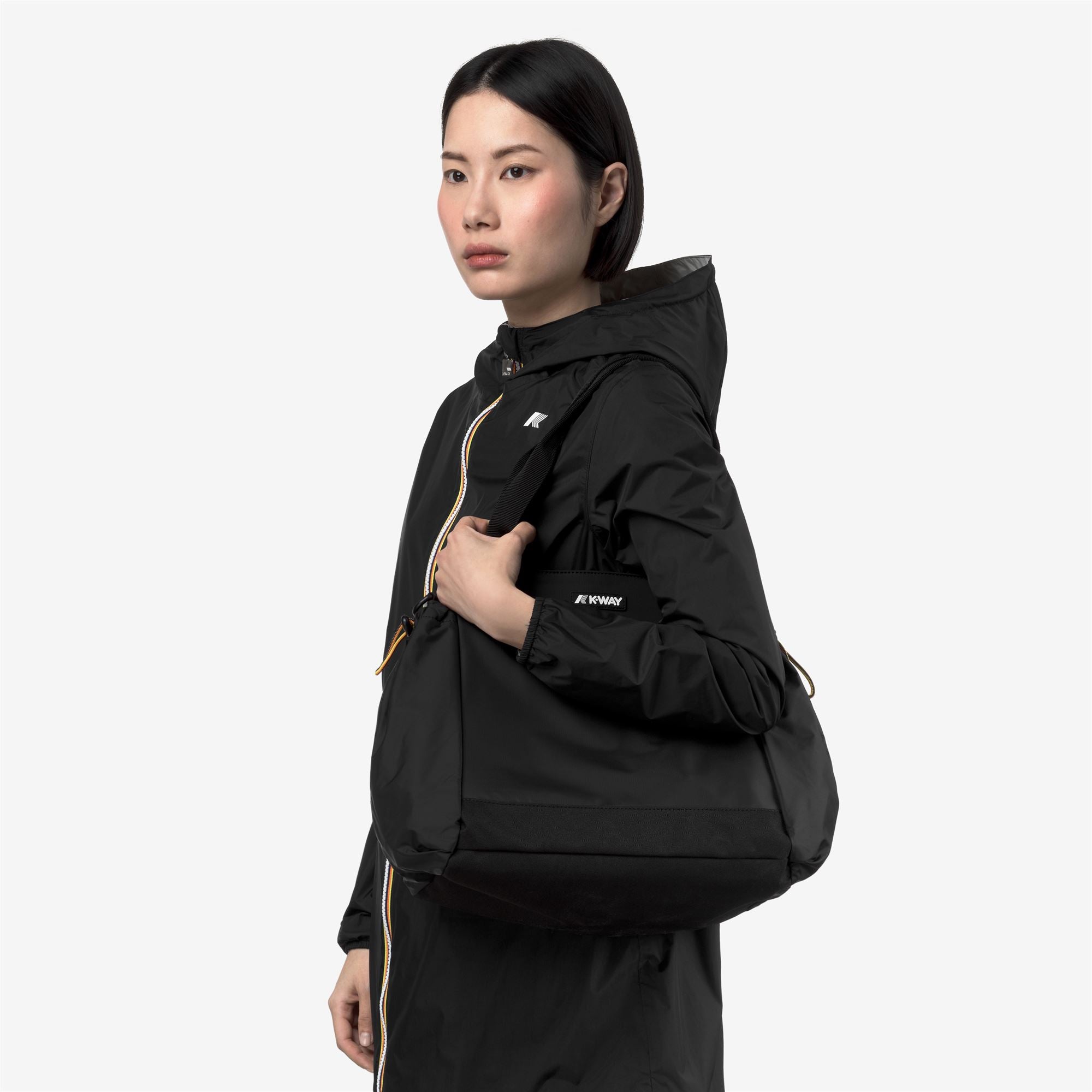 Bags_Woman_AISY_Tote Bag_Black Pure - Commercial 5