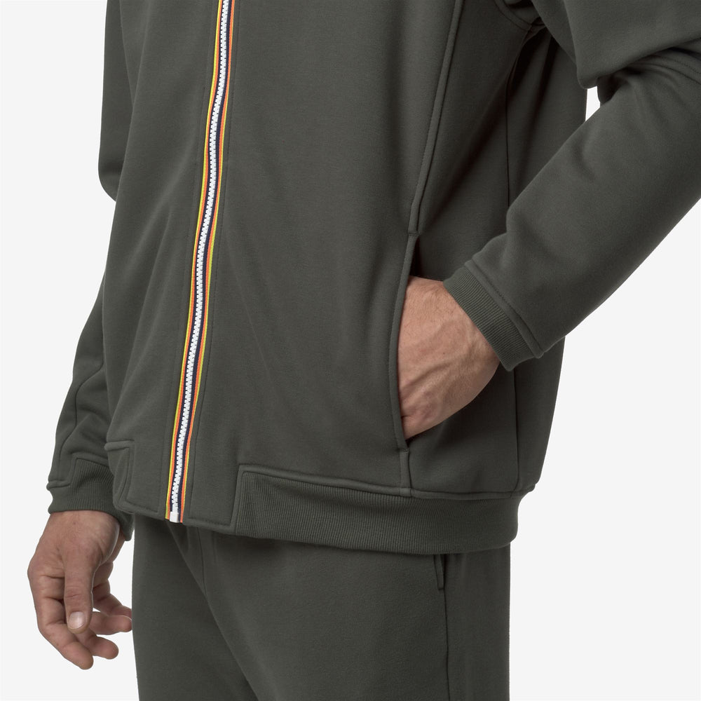 Fleece_UNISEX_PROSPER BRUSHED PC_Hoodie Full Zip_GREEN BLACKISH - DetailDouble