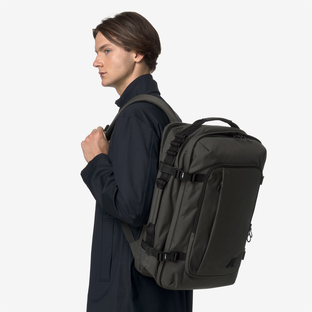 Bags_UNISEX_SALOME_Backpack_GREEN BLACKISH - Detail