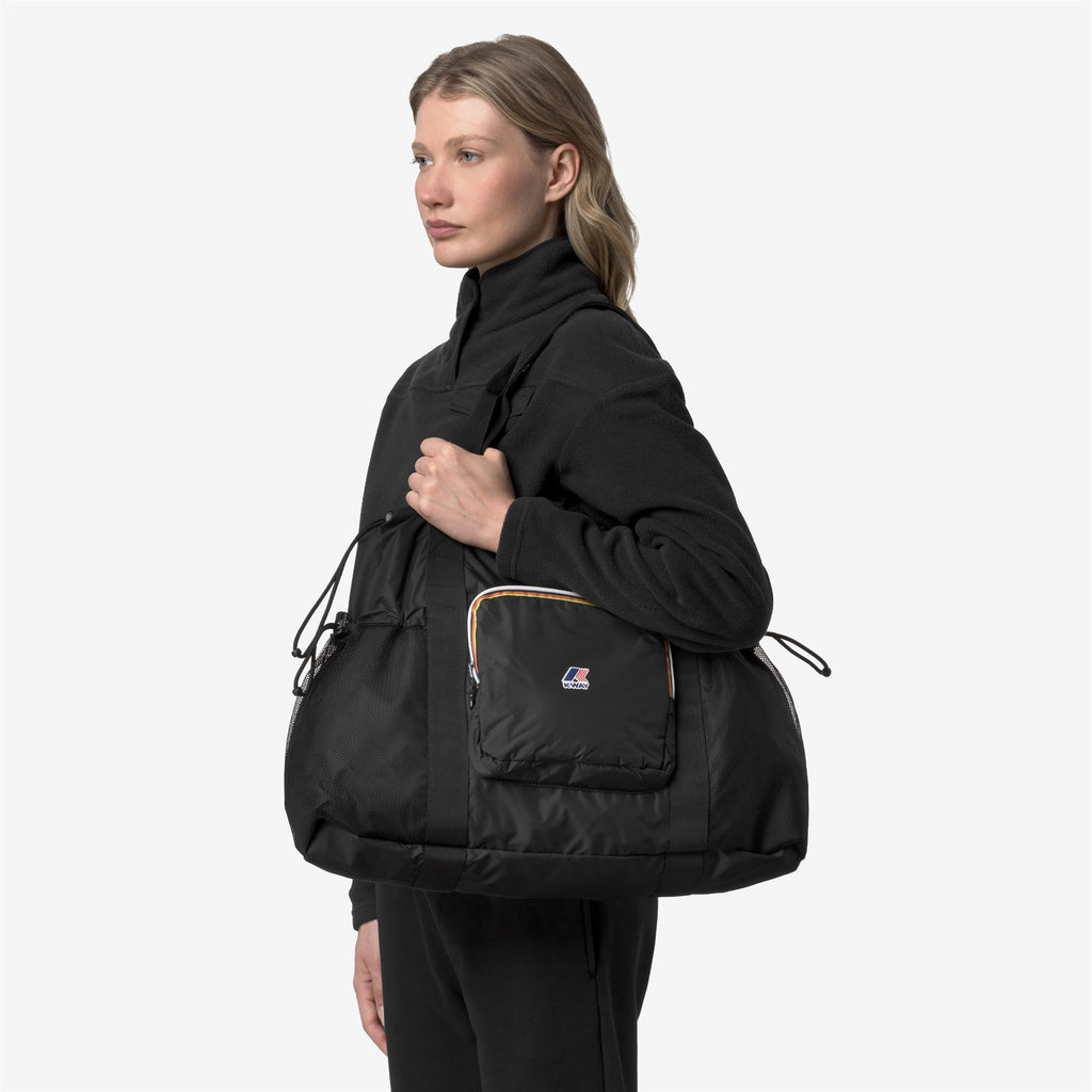 Bags_UNISEX_LE VRAI 4.0 JEANETTE_Tote Bag_Black Pure - Commercial 5