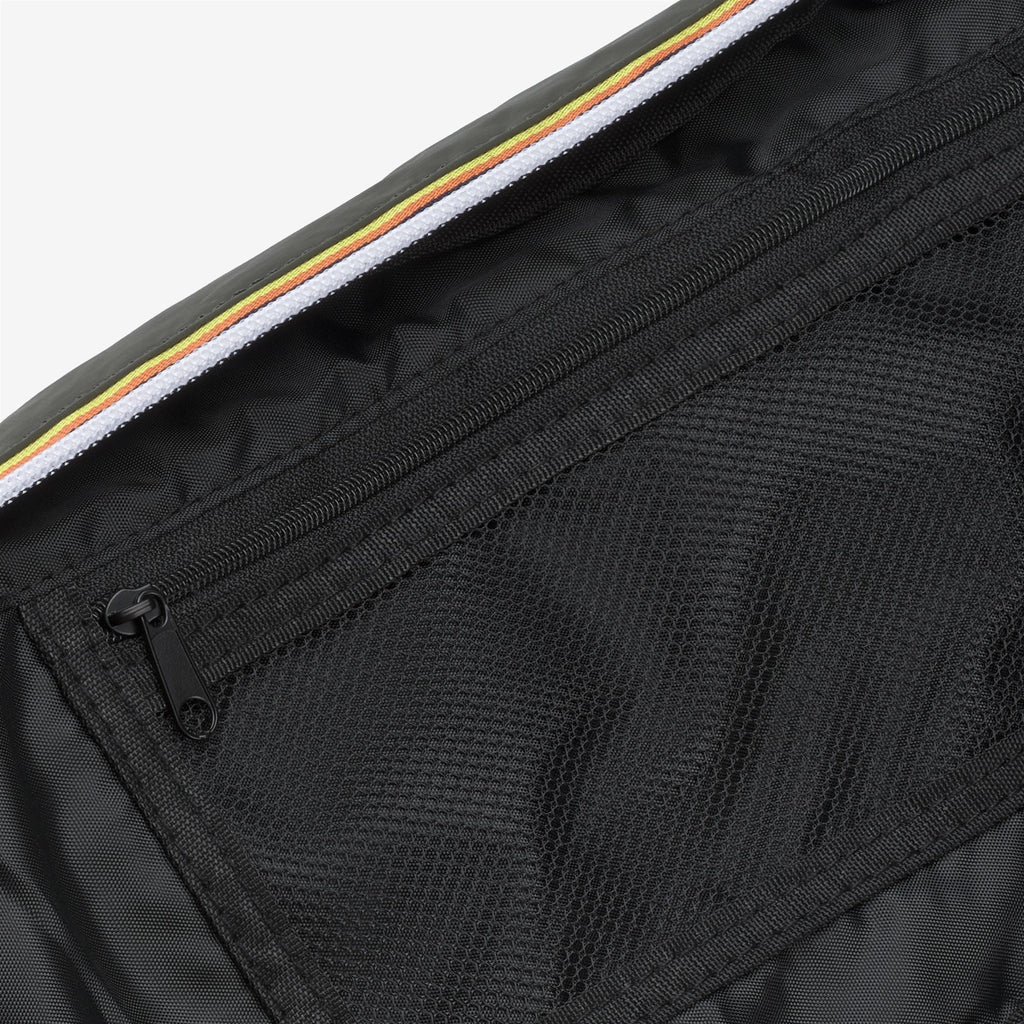 Bags_UNISEX_LE VRAI 4.0 SYLVAIN_Waist Bag_GREEN BLACKISH - Commercial 2