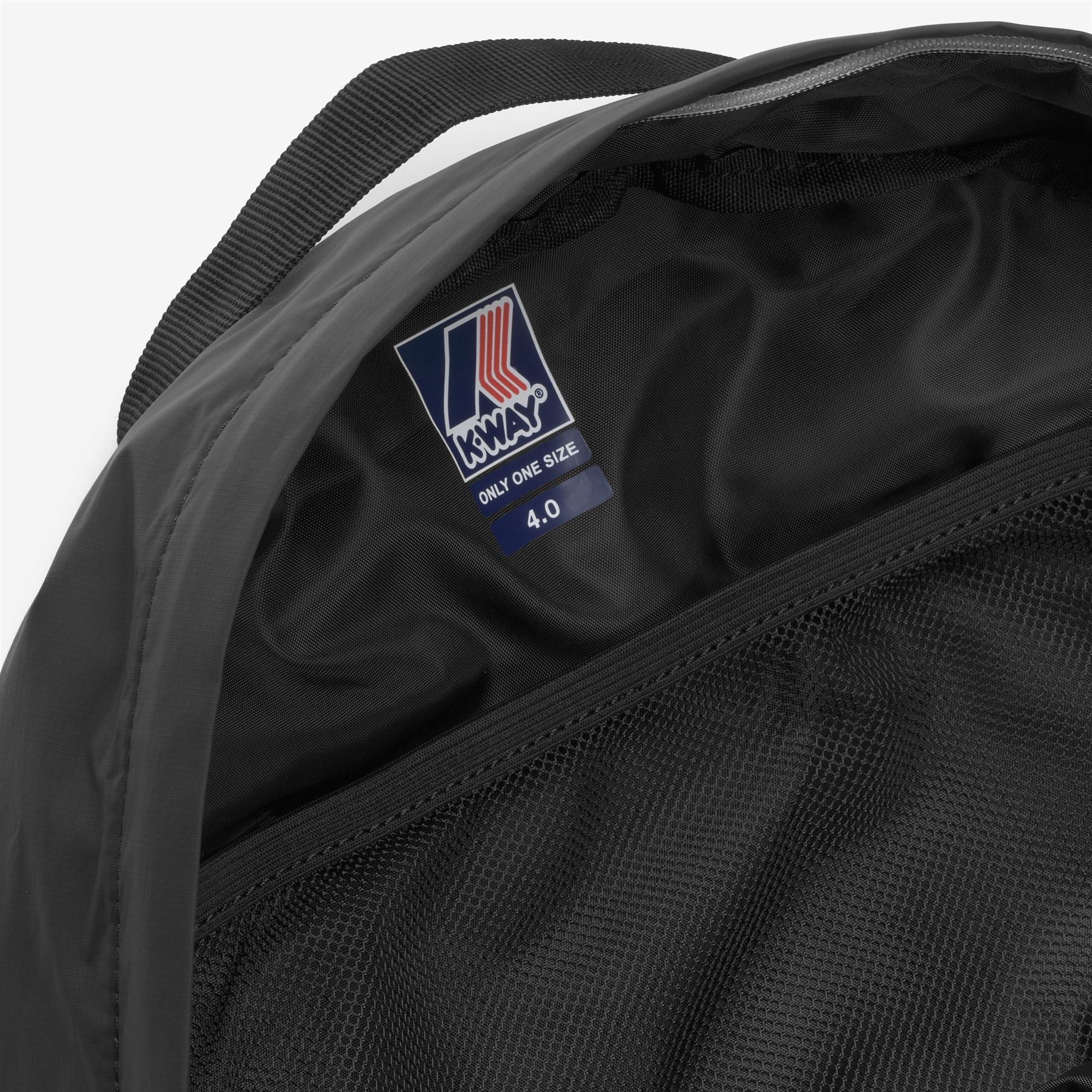Bags_UNISEX_LE VRAI 4.0 MICHEL_Backpack_Black Pure - Commercial 3