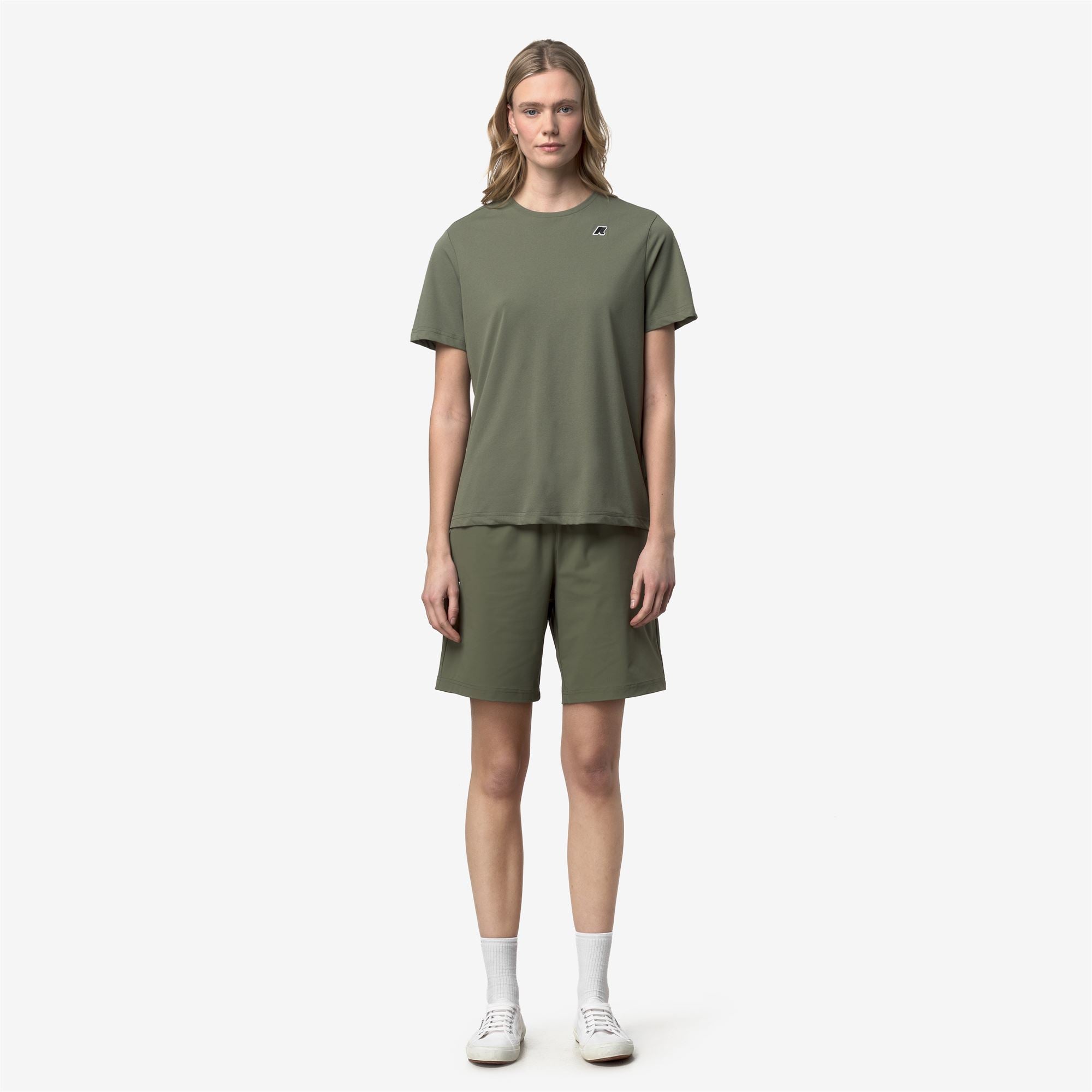 T-Shirts & Top_Unisex_SERGINE TRAVEL_T-Shirt_Green Lichen - Commercial 4
