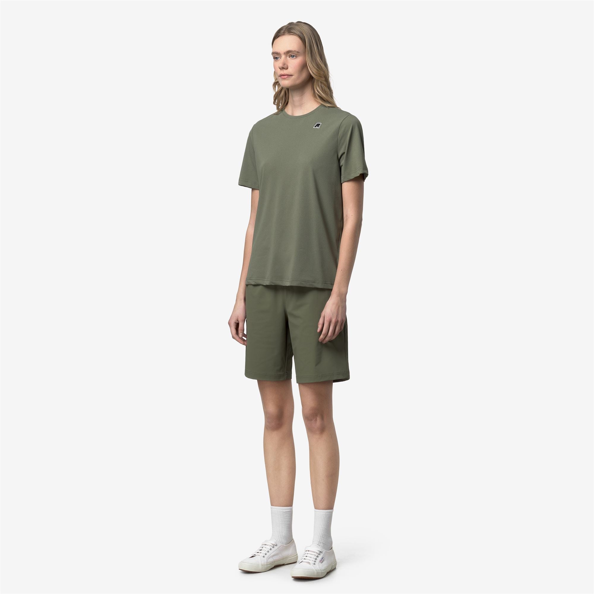 T-Shirts & Top_Unisex_SERGINE TRAVEL_T-Shirt_Green Lichen - Commercial 5