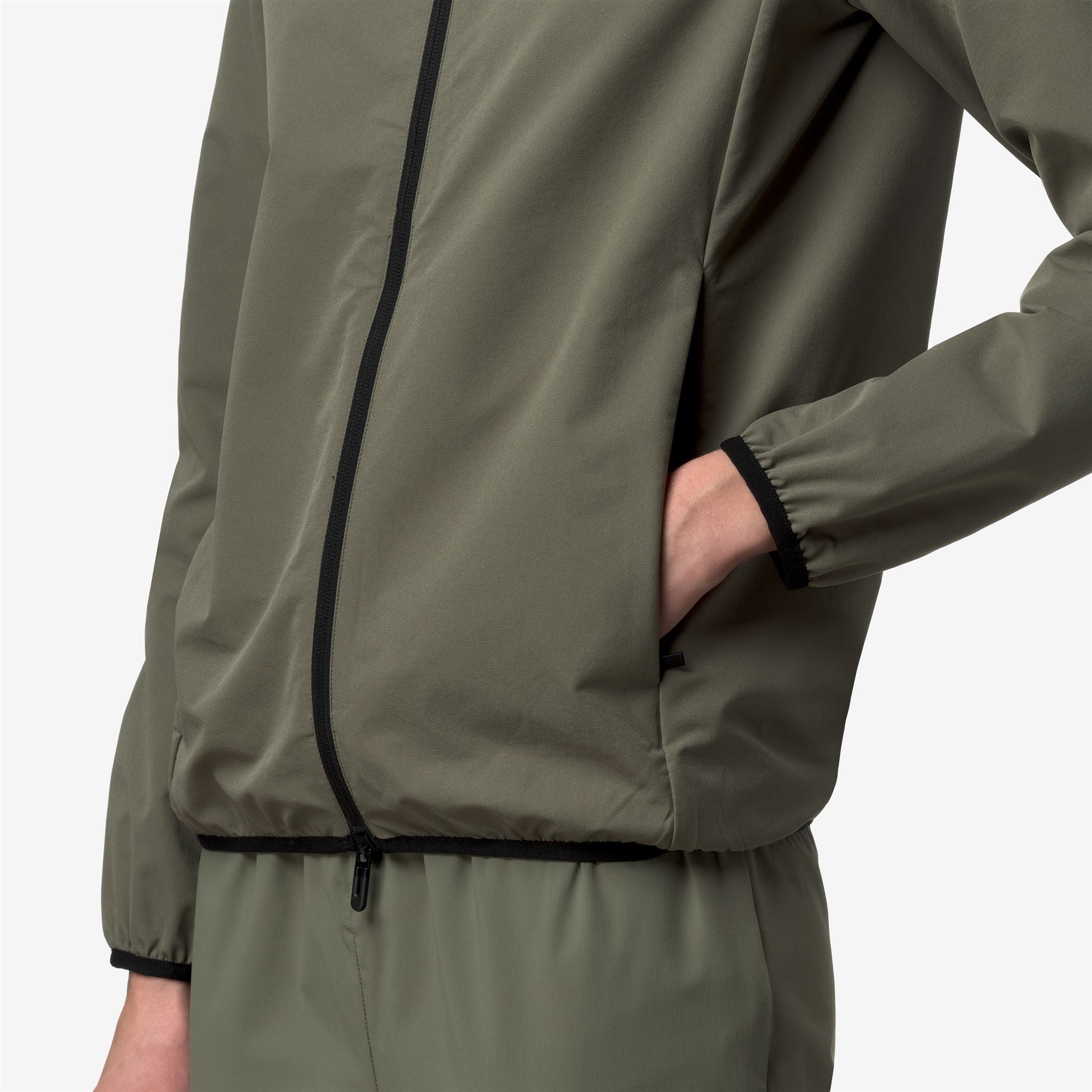 Fleece_Unisex_JOURNEER TRAVEL_Jacket_Green Lichen - Commercial 7