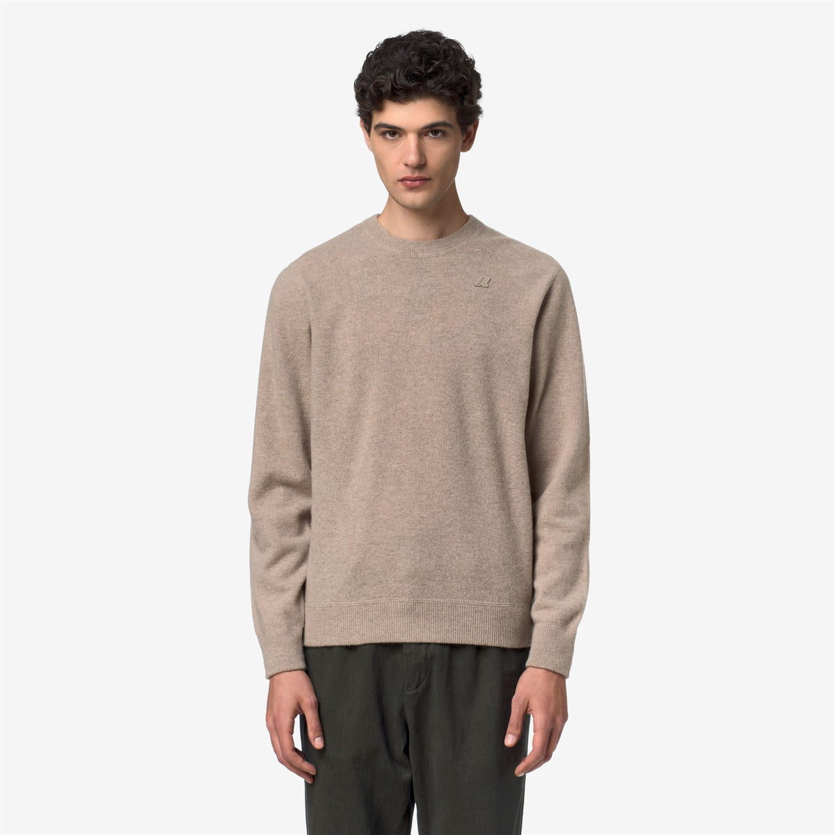 Knitwear_Man_SEBASTIEN FLEECE STITCH_Pull Over_Beige Plaza - Commercial 4