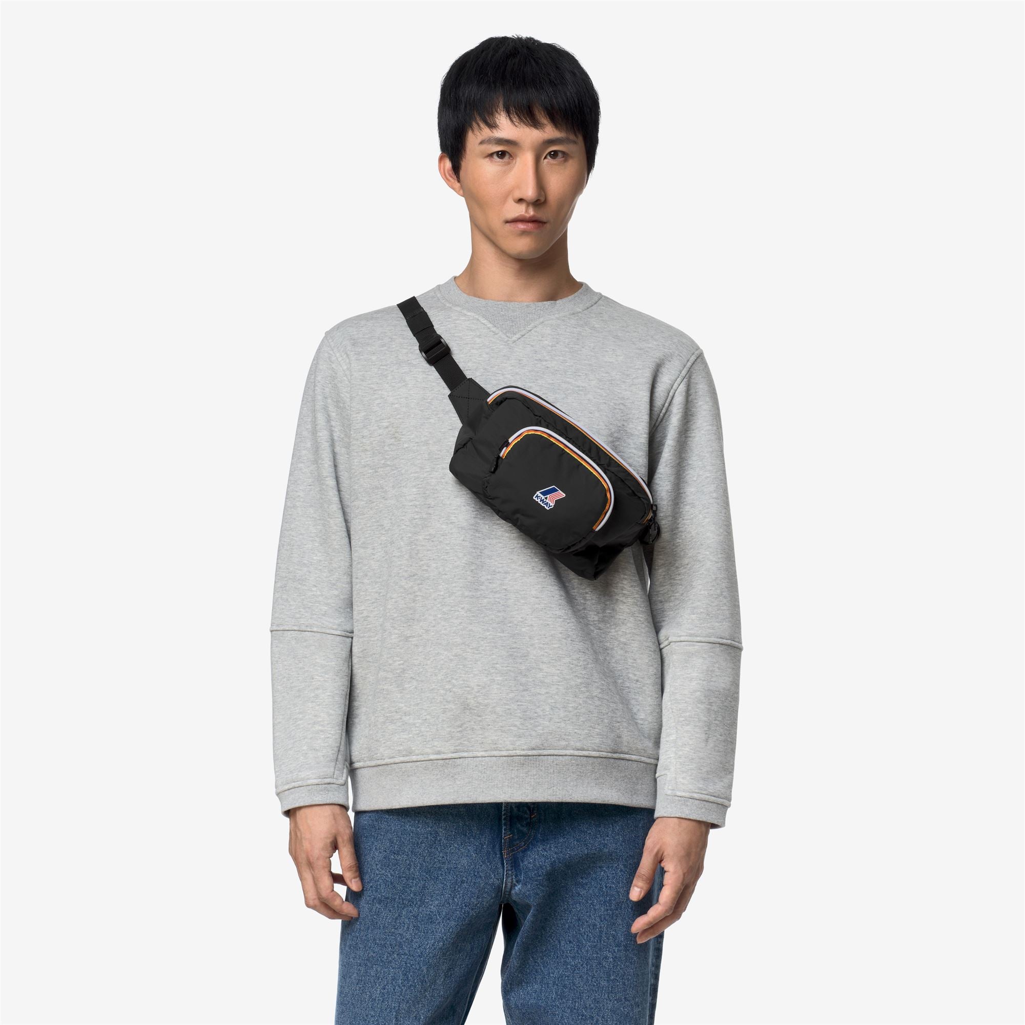 Bags_UNISEX_LE VRAI 4.0 SYL_Waist Bag_Black Pure - Commercial 5