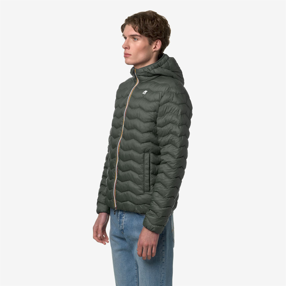 Jackets_MAN_JACK QUILTED WARM_Short_GREEN BLACKISH - Detail