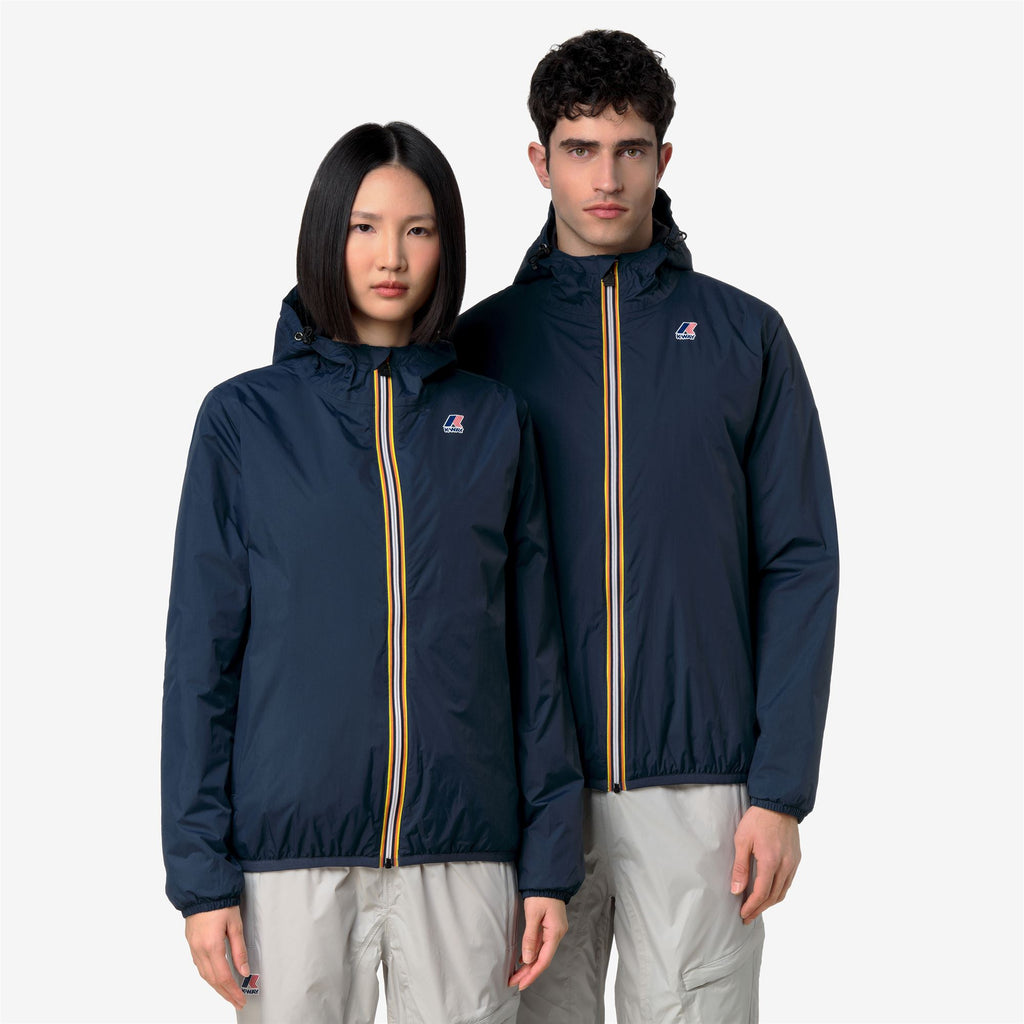 Jackets_UNISEX_LE VRAI 4.0 CLAUDE WARM_Mid_Blue Insignia - Commercial 1