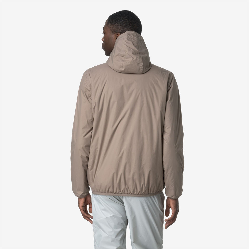 Jackets_UNISEX_LE VRAI 4.0 CLAUDE WARM_Mid_Beige Taupe - Commercial 6