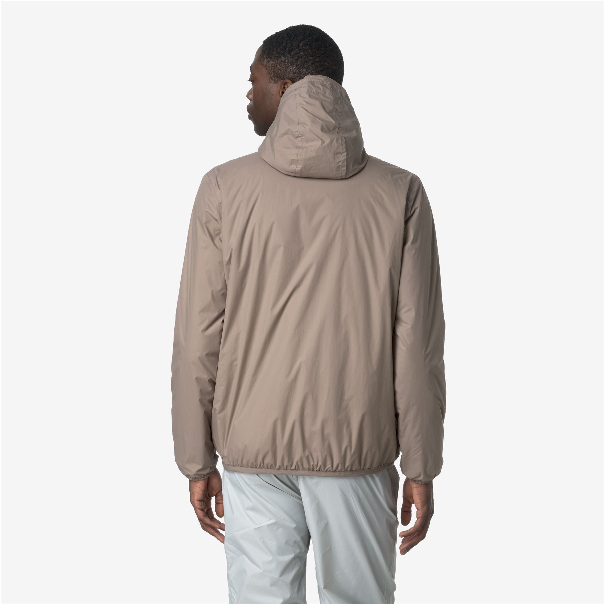 Jackets_UNISEX_LE VRAI 4.0 CLAUDE WARM_Mid_Beige Taupe - Commercial 6