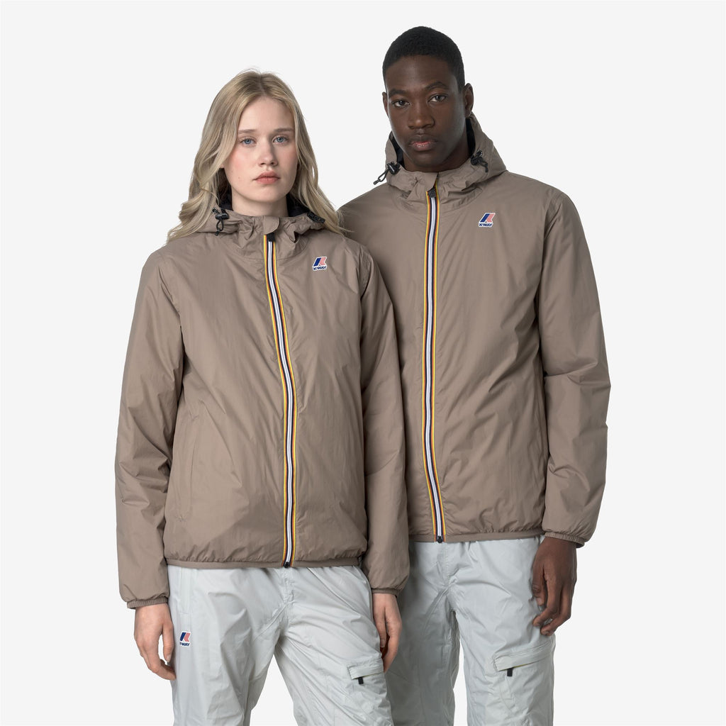 Jackets_UNISEX_LE VRAI 4.0 CLAUDE WARM_Mid_Beige Taupe - Commercial 1