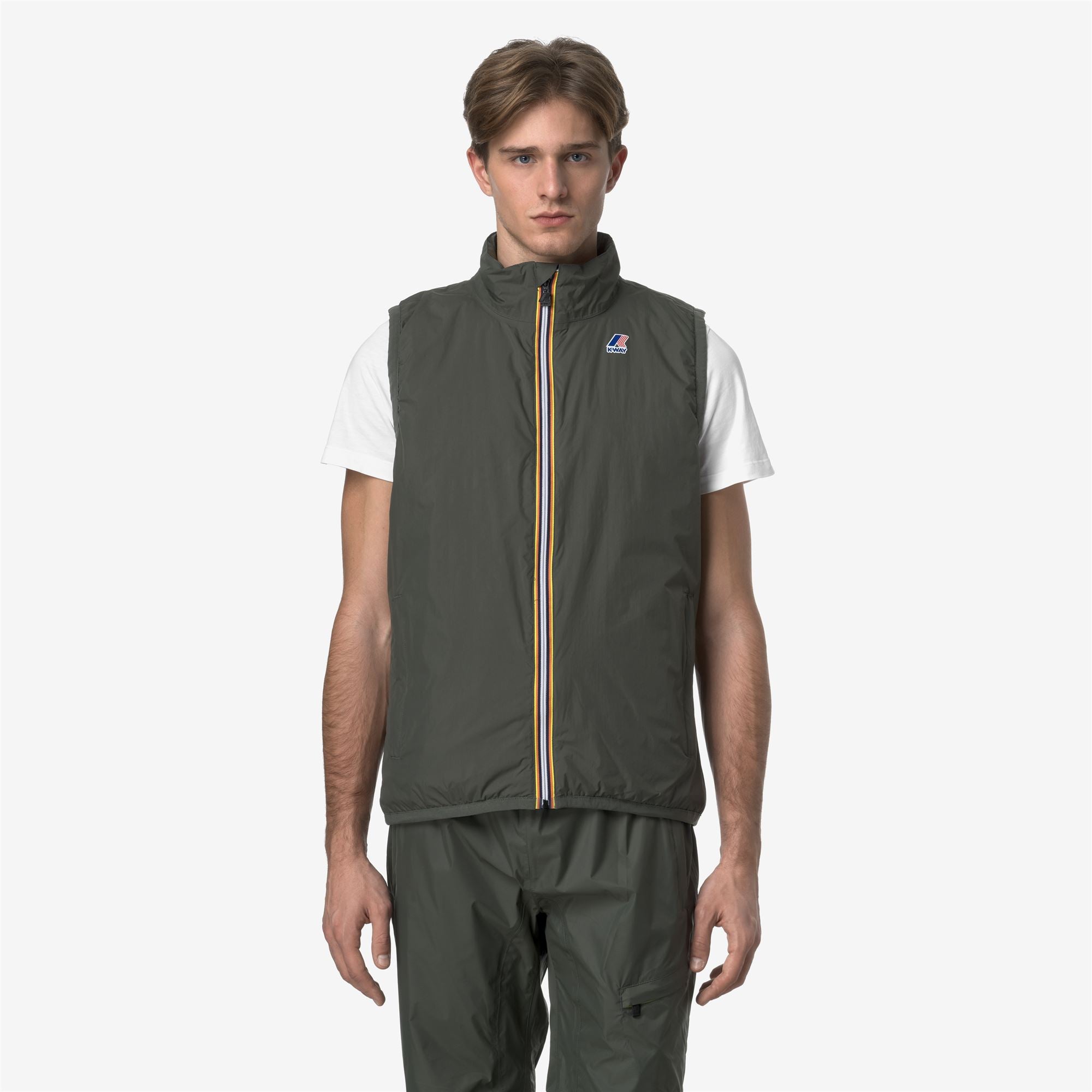 Jackets_UNISEX_LE VRAI 4.0 ROULAND WARM_Vest_GREEN BLACKISH - Commercial 2