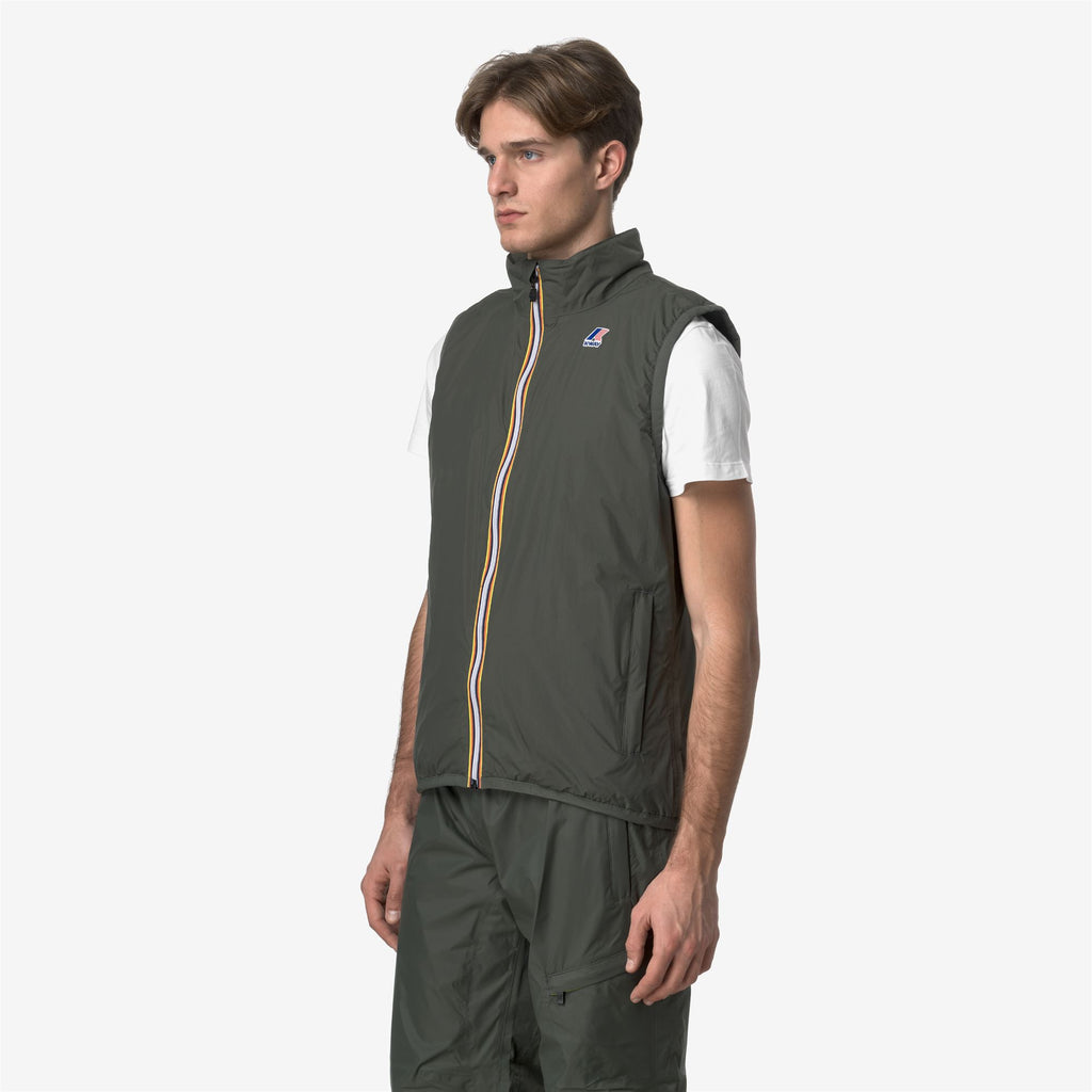 Jackets_UNISEX_LE VRAI 4.0 ROULAND WARM_Vest_GREEN BLACKISH - Commercial 4