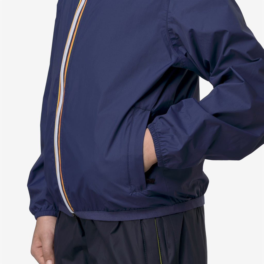 Jackets_KID UNISEX_P. LE VRAI 4.0 CLAUDE_Mid_Blue Deep Cobalt - Commercial 7