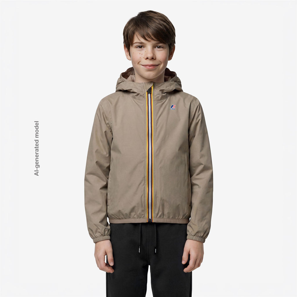 Jackets_KID UNISEX_P. LE VRAI 4.0 CLAUDE_Mid_Beige Taupe - Commercial 4
