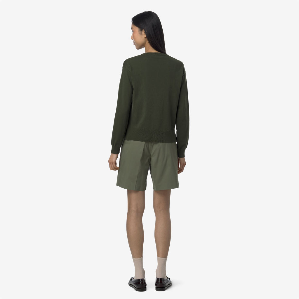 Shorts_WOMAN_NIVE TWILL TECH_Chino_Green Lichen - Commercial 6