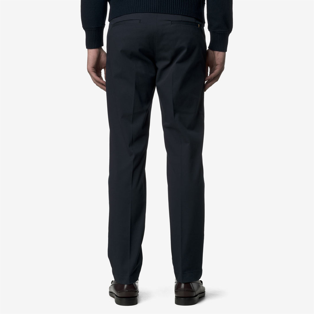 Pants_MAN_AILTON TWILL TECH PEACH_Chino_Blue Depth - DressedFrontDouble