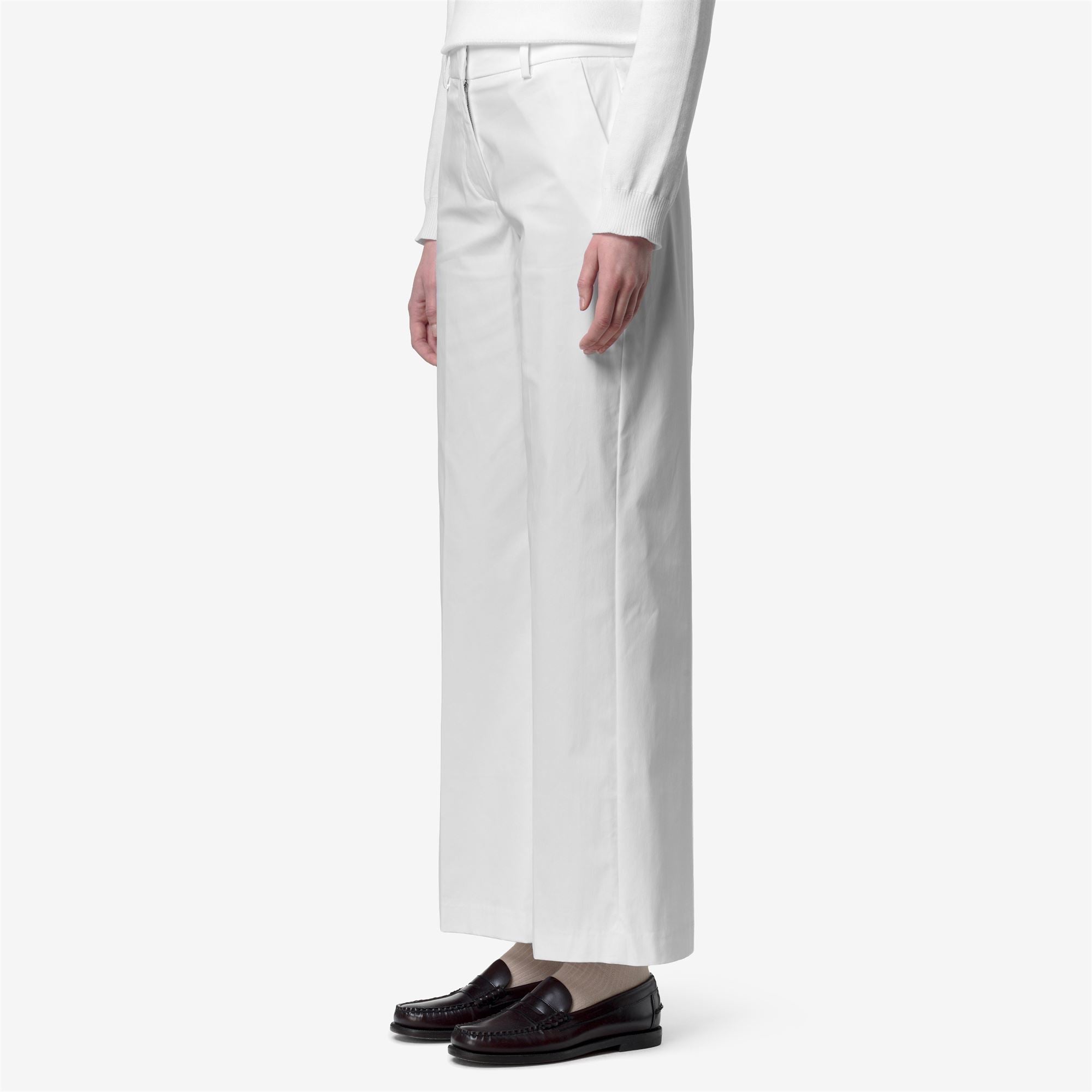 Pants_WOMAN_TYA TWILL TECH_Chino_White - Commercial 5